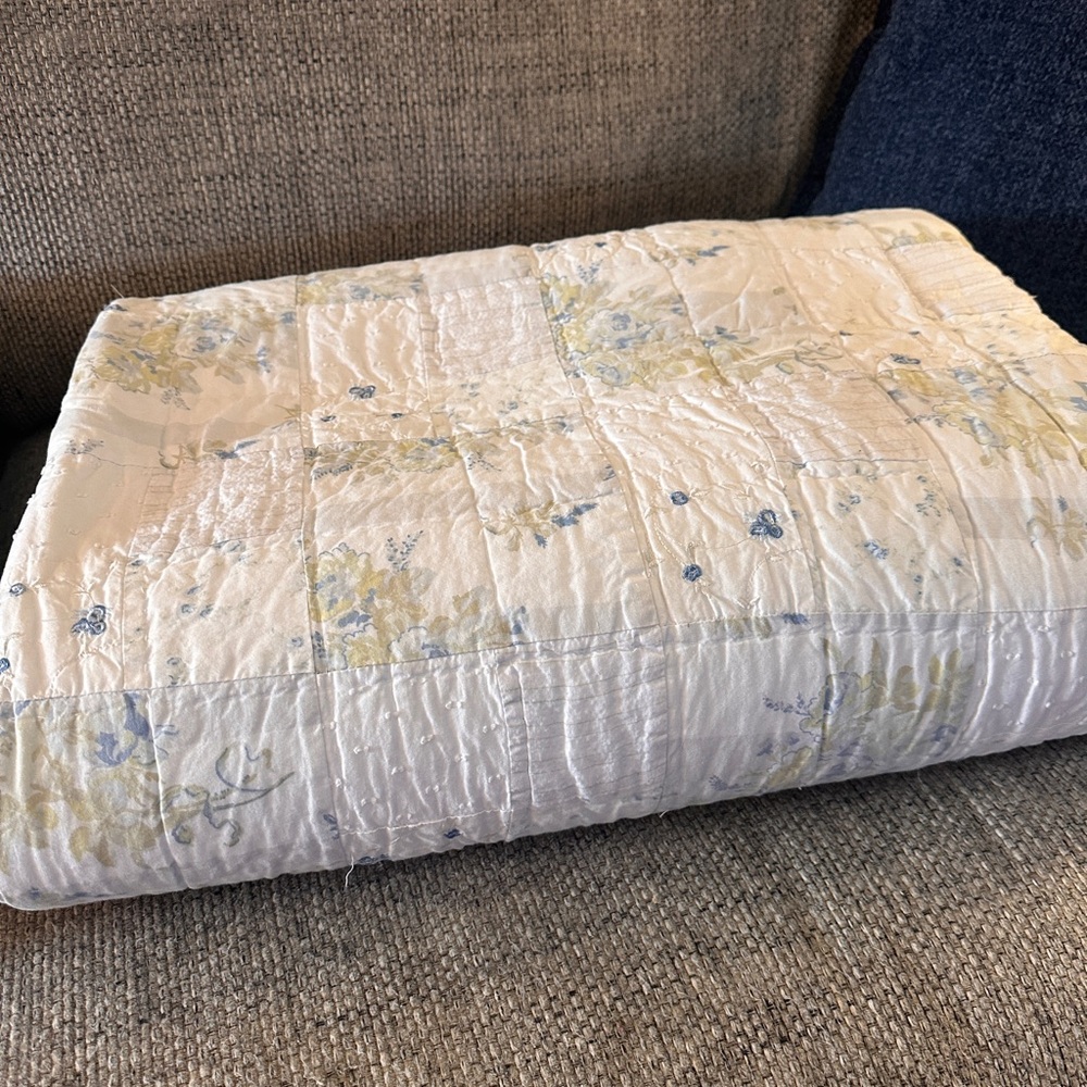 Simply Shabby Chic Queen Patchwork Quilt